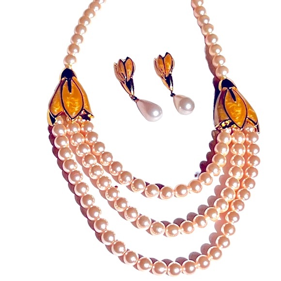 Vintage Faux Pink Pearls 3 Strand Necklace Earrings Set Art Nouveau Style - Picture 2 of 13